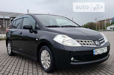 Хэтчбек Nissan TIIDA 2010 в Львове