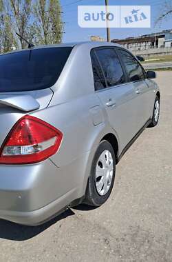 Седан Nissan TIIDA 2007 в Запорожье