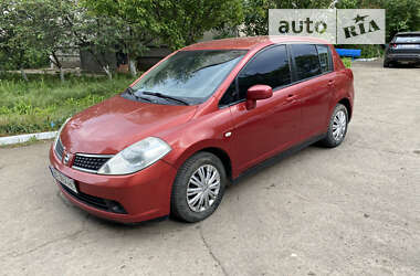 Nissan TIIDA 2007