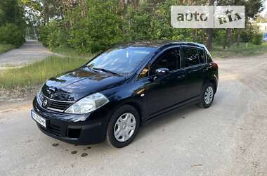 Хэтчбек Nissan TIIDA 2008 в Харькове