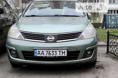 Nissan TIIDA 2008