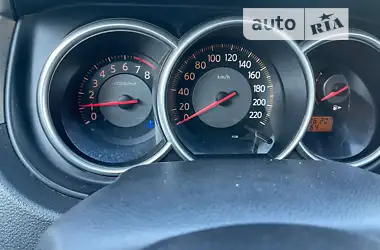 Nissan TIIDA 2008