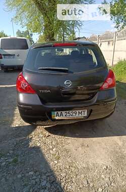 Хетчбек Nissan TIIDA 2012 в Києві