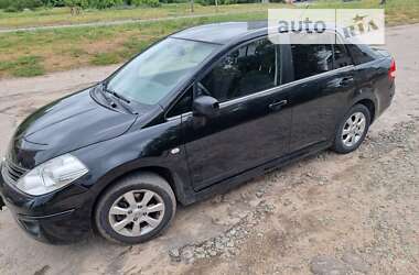 Седан Nissan TIIDA 2010 в Харькове