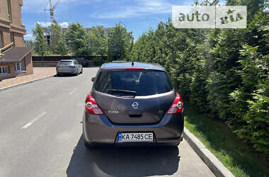 Хетчбек Nissan TIIDA 2009 в Києві