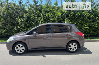 Хетчбек Nissan TIIDA 2009 в Києві