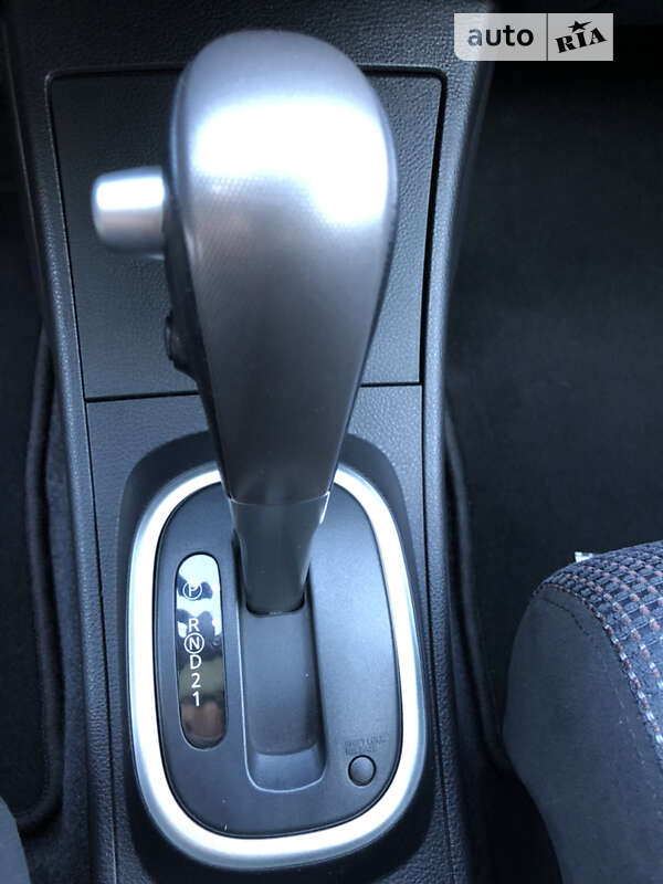 Хэтчбек Nissan TIIDA 2011 в Львове