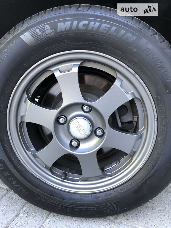 Хэтчбек Nissan TIIDA 2011 в Львове
