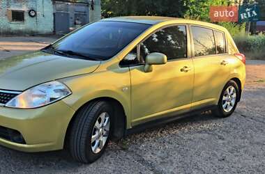 Хетчбек Nissan TIIDA 2008 в Ладижині