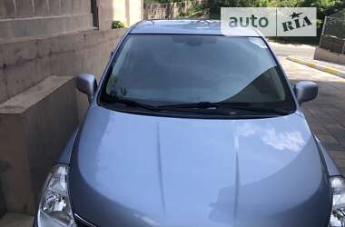 Хетчбек Nissan TIIDA 2011 в Обухові