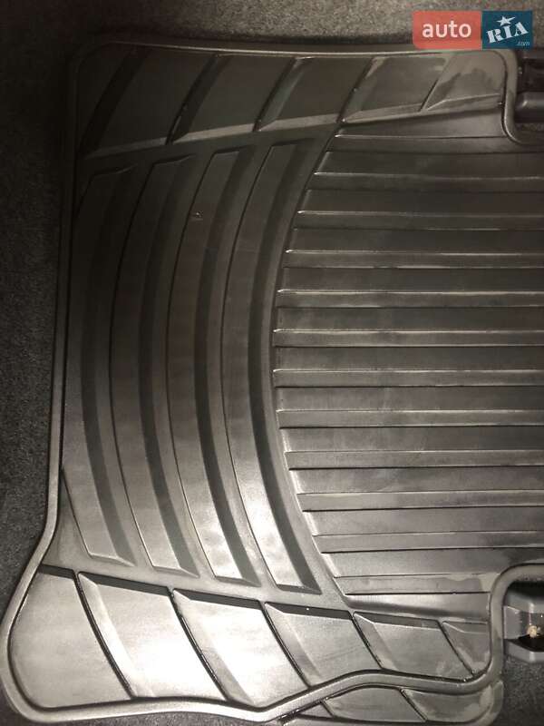 Хэтчбек Nissan TIIDA 2011 в Обухове