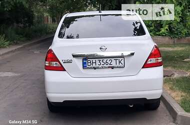 Седан Nissan TIIDA 2012 в Одессе