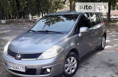 Хэтчбек Nissan TIIDA 2009 в Беляевке