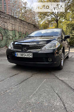 Хэтчбек Nissan TIIDA 2007 в Киеве