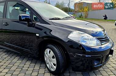 Седан Nissan TIIDA 2010 в Івано-Франківську