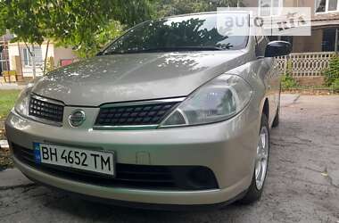 Хетчбек Nissan TIIDA 2007 в Роздільній