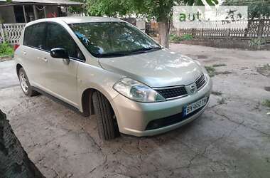 Nissan TIIDA 2007