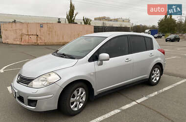 Nissan TIIDA 2008