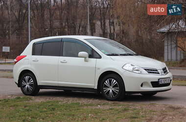 Хэтчбек Nissan TIIDA 2012 в Днепре