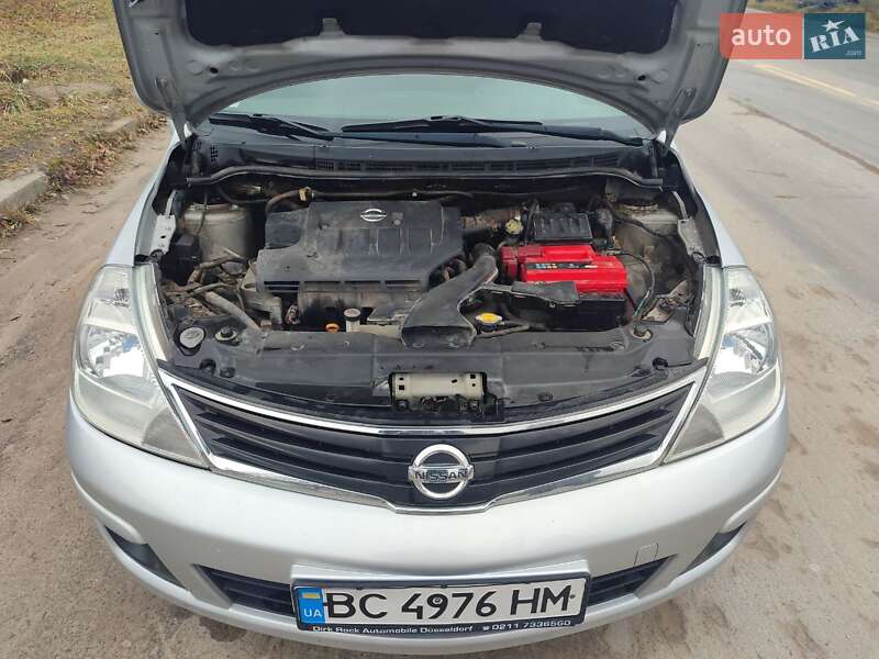 Хэтчбек Nissan TIIDA 2010 в Львове фото 2 Хэтчбек Nissan TIIDA 2010 в Львове