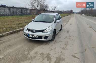 Хэтчбек Nissan TIIDA 2010 в Львове