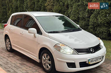 Хетчбек Nissan TIIDA 2012 в Києві