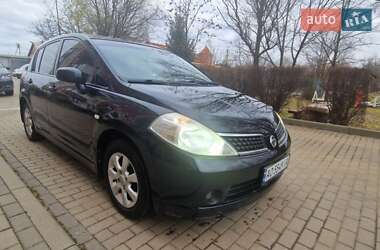 Хетчбек Nissan TIIDA 2007 в Мукачевому