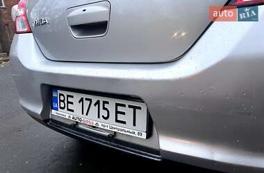 Хэтчбек Nissan TIIDA 2010 в Николаеве