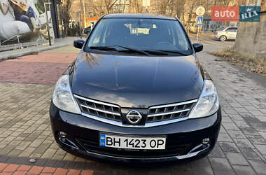 Хетчбек Nissan TIIDA 2010 в Одесі