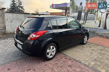 Хетчбек Nissan TIIDA 2010 в Одесі