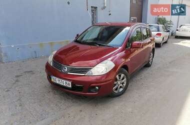 Nissan TIIDA 2008