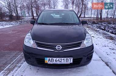 Nissan TIIDA 2012