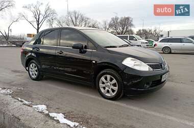 Nissan TIIDA 2007