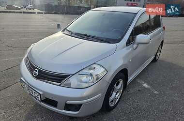 Хетчбек Nissan TIIDA 2012 в Харкові