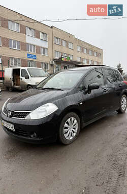 Nissan TIIDA 2007