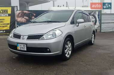 Хетчбек Nissan TIIDA 2008 в Умані