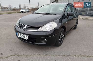 Седан Nissan TIIDA 2011 в Днепре