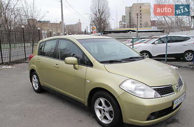 Nissan TIIDA 2008