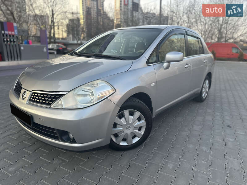 Седан Nissan TIIDA 2008 в Одессе