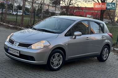 Хэтчбек Nissan TIIDA 2008 в Одессе