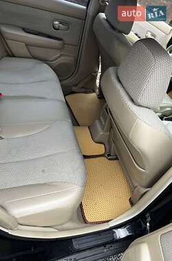 Седан Nissan TIIDA 2008 в 