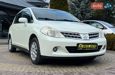 Хэтчбек Nissan TIIDA 2010 в Львове