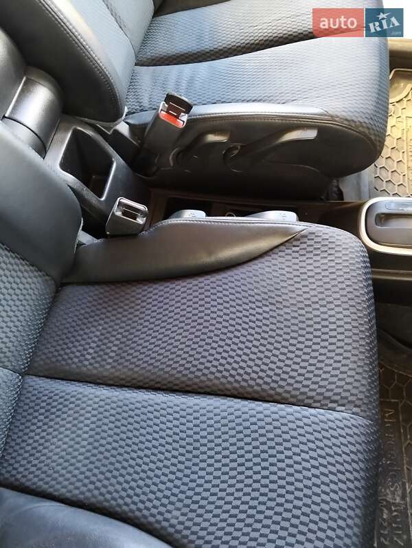 Хетчбек Nissan TIIDA 2012 в Івано-Франківську