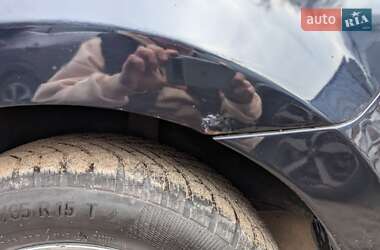 Хетчбек Nissan TIIDA 2008 в Дніпрі
