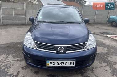 Хэтчбек Nissan TIIDA 2007 в 