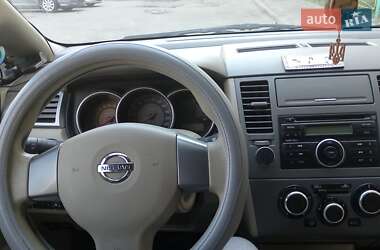 Седан Nissan TIIDA 2008 в 