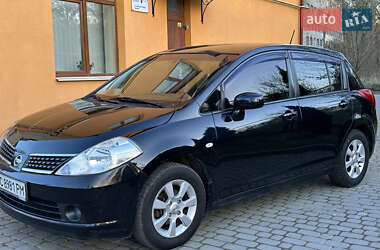 Хэтчбек Nissan TIIDA 2008 в 