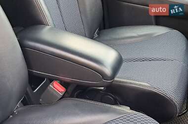 Хэтчбек Nissan TIIDA 2012 в 