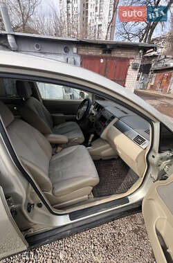 Седан Nissan TIIDA 2007 в 