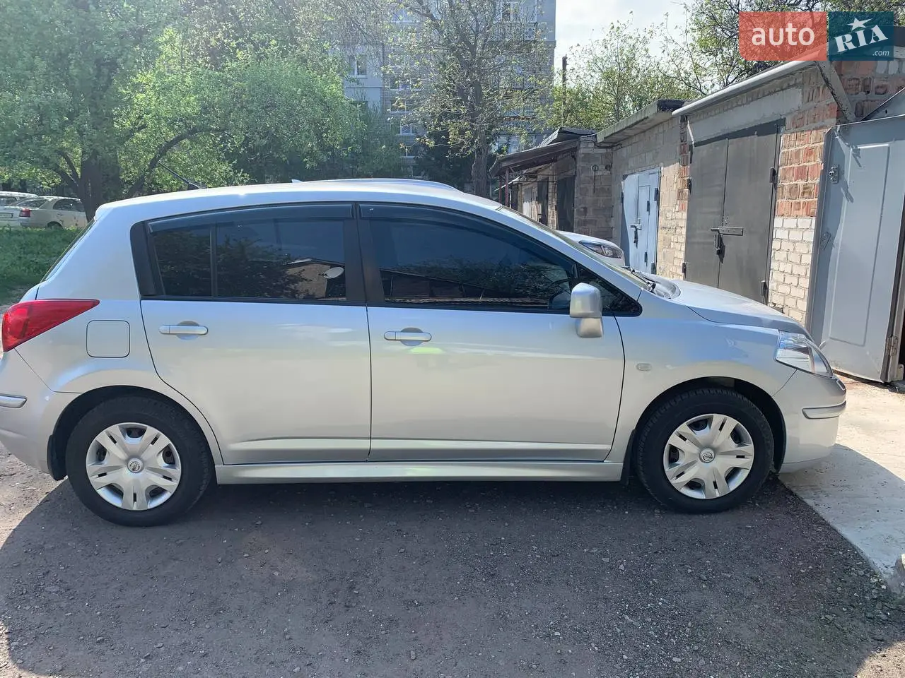 2010 Nissan Tiida - мініатюра 22
